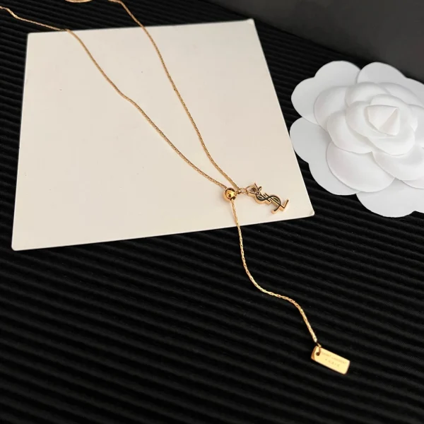 Ladies Fashionable New Necklace