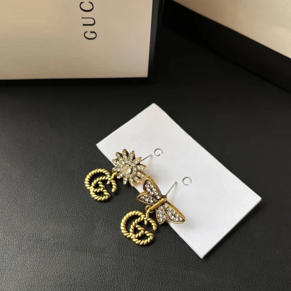 Fashionable And Exquisite Earrings For Women